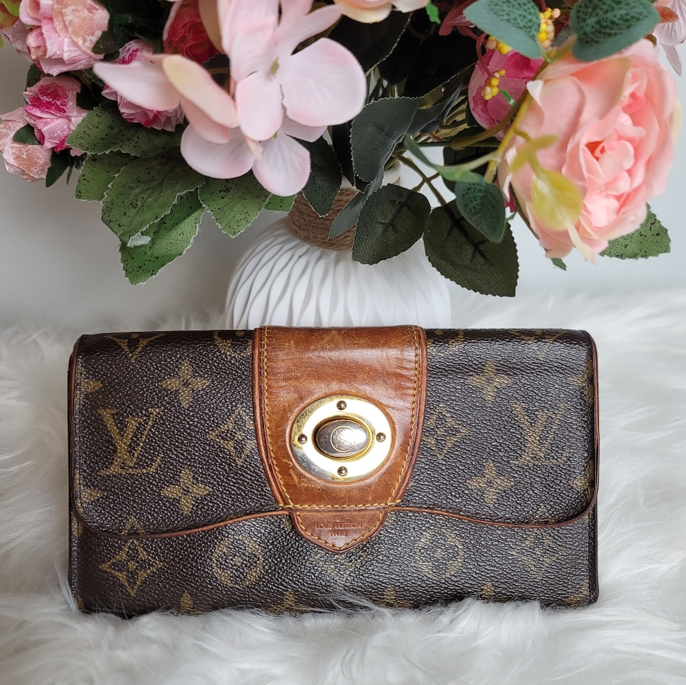Louis Vuitton Monogram Canvas Boetie Wallet